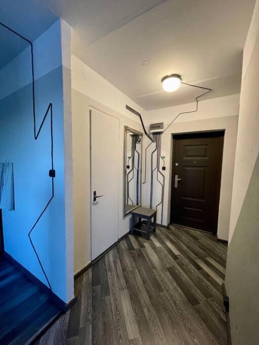 Dzivoklis Ar Skatu Par Aluksni Apartment