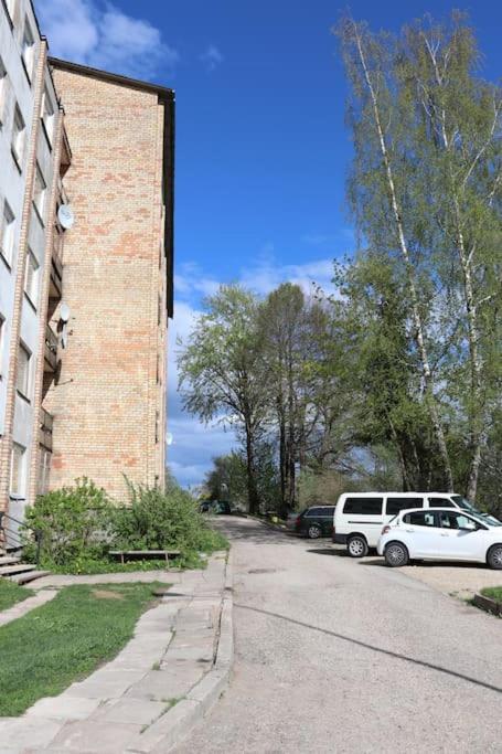 Dzivoklis Ar Skatu Par Aluksni * Alūksne