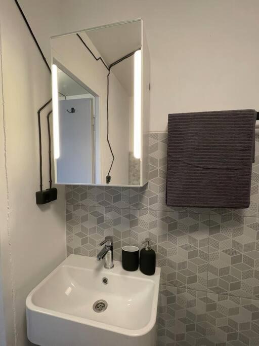 Dzivoklis Ar Skatu Par Aluksni Apartment *